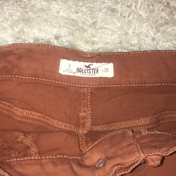 cute hollister maroon brick red shorts - Picture 2 of 5